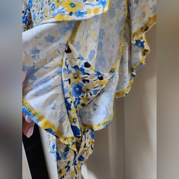 Ann Taylor Floral Print Peplum Hem Top, Size Small - Picture 7 of 8